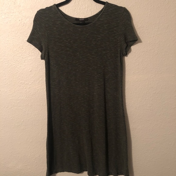 Forever 21 t-shirt dress - Picture 2 of 2